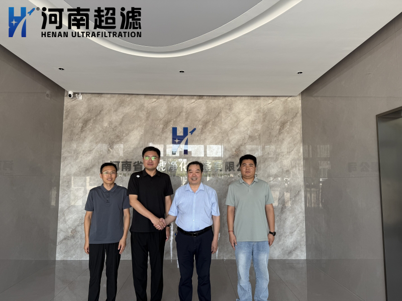 深化校企合作，共謀創(chuàng)新未來(lái)
